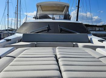 Sunseeker - Manhattan 66